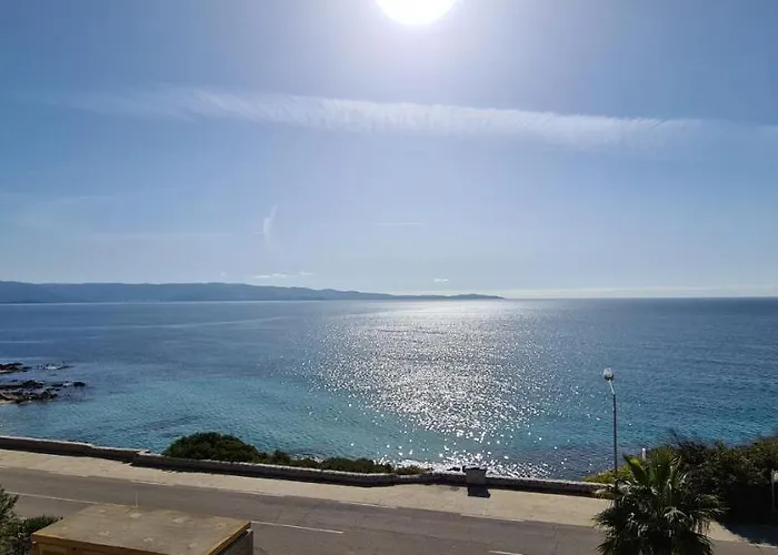 Les Calanques Apartament *